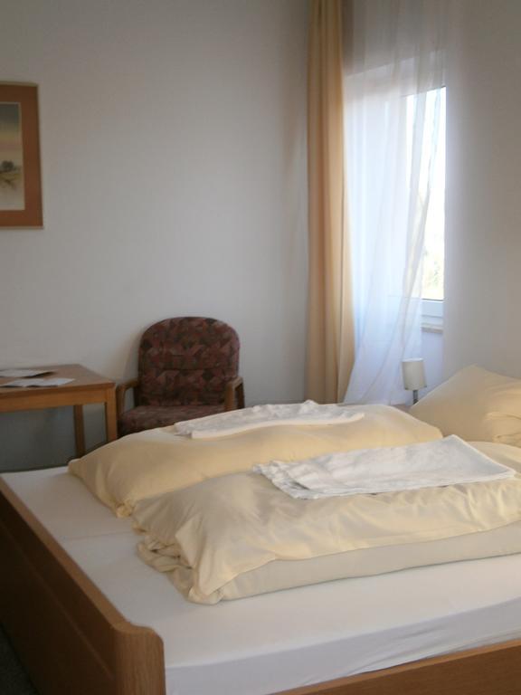 Hotel Strauss Waldbronn Cameră foto