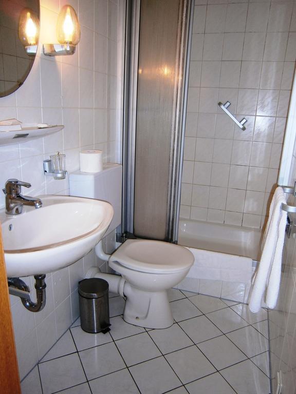 Hotel Strauss Waldbronn Cameră foto