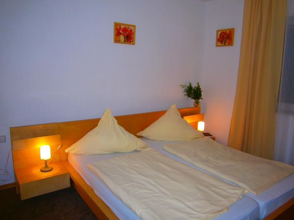 Hotel Strauss Waldbronn Cameră foto